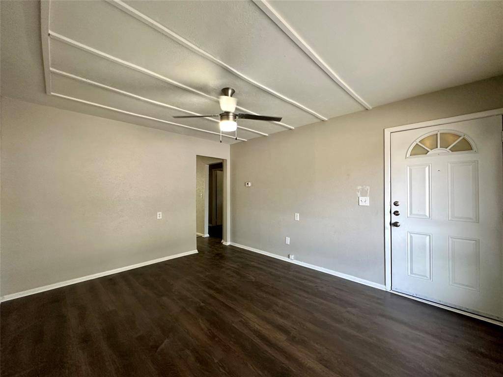 6404 Waynewood Court, Fort Worth, TX 76135