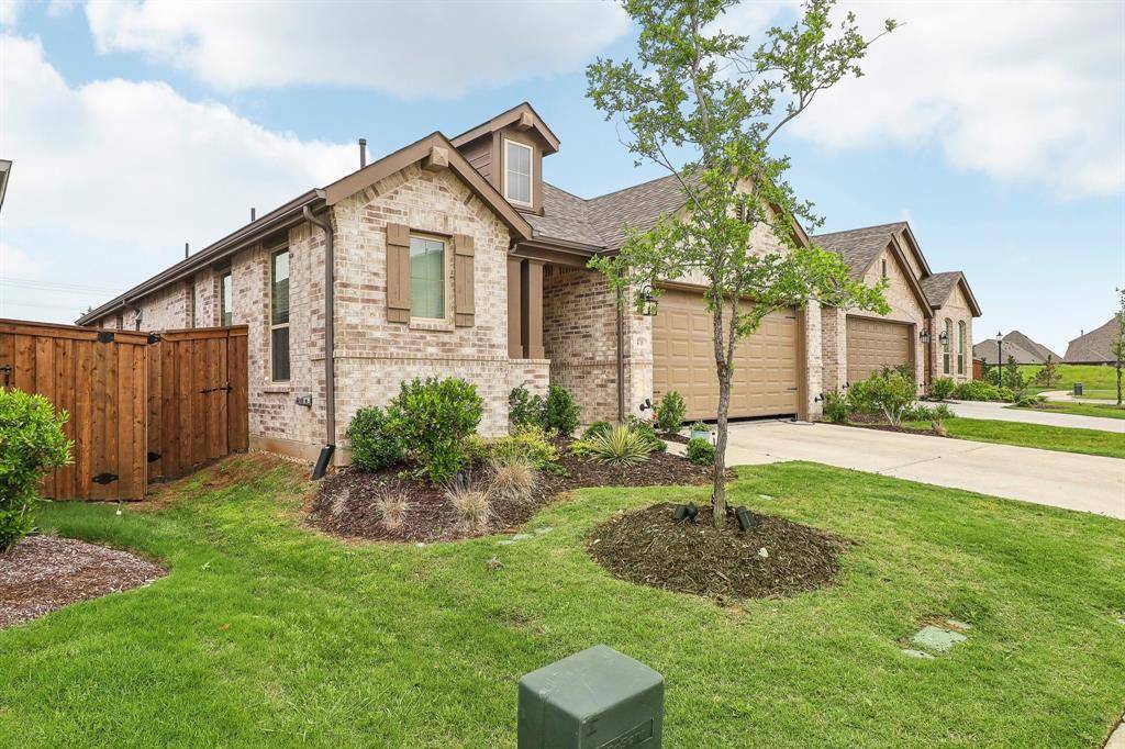 4718 Firewheel Court, Aubrey, TX 76227