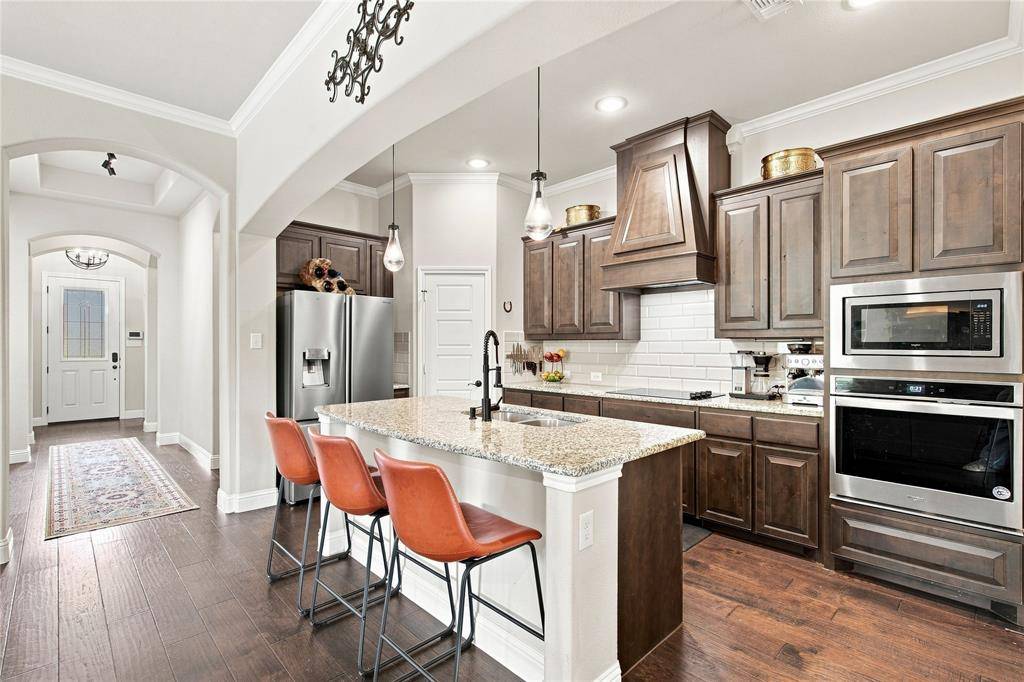 1612 Tyler Street, Waxahachie, TX 75165
