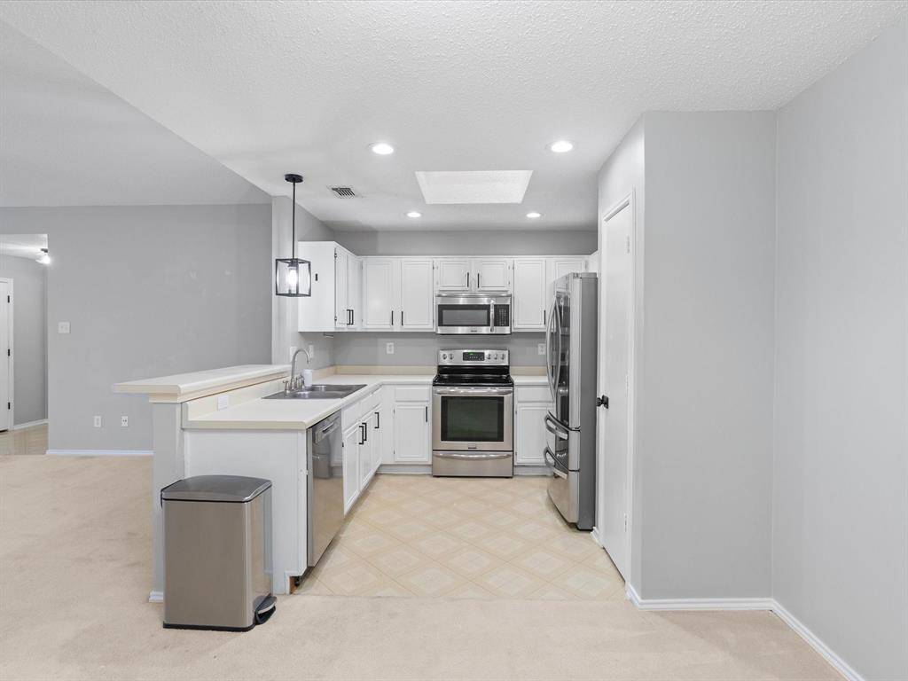 616 Renaissance Place, Cedar Hill, TX 75104
