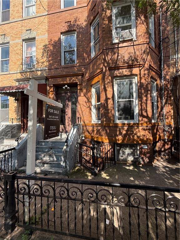 175 Chestnut ST, Brooklyn, NY 11208