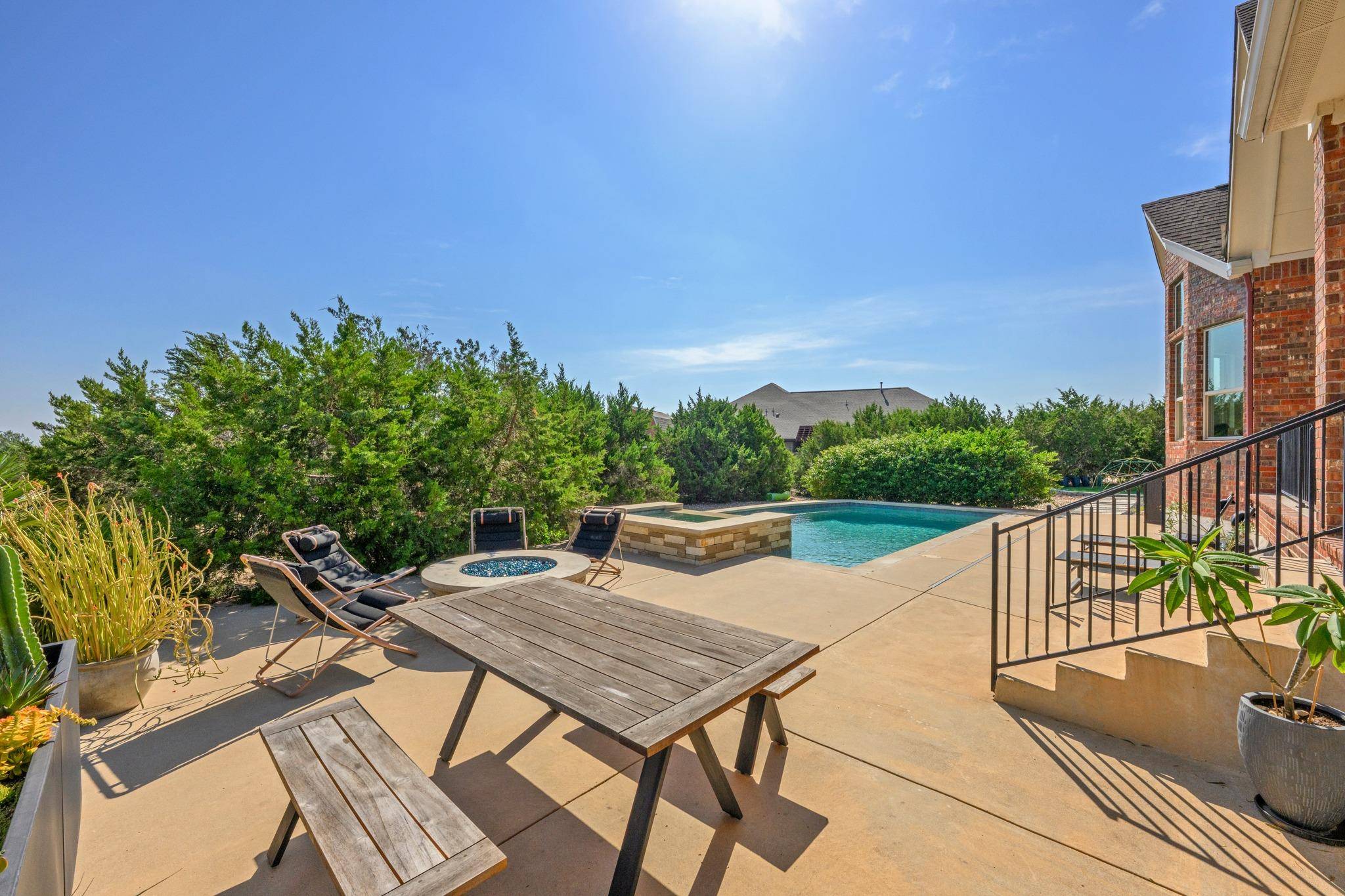 1220 Bearkat Canyon DR, Dripping Springs, TX 78620