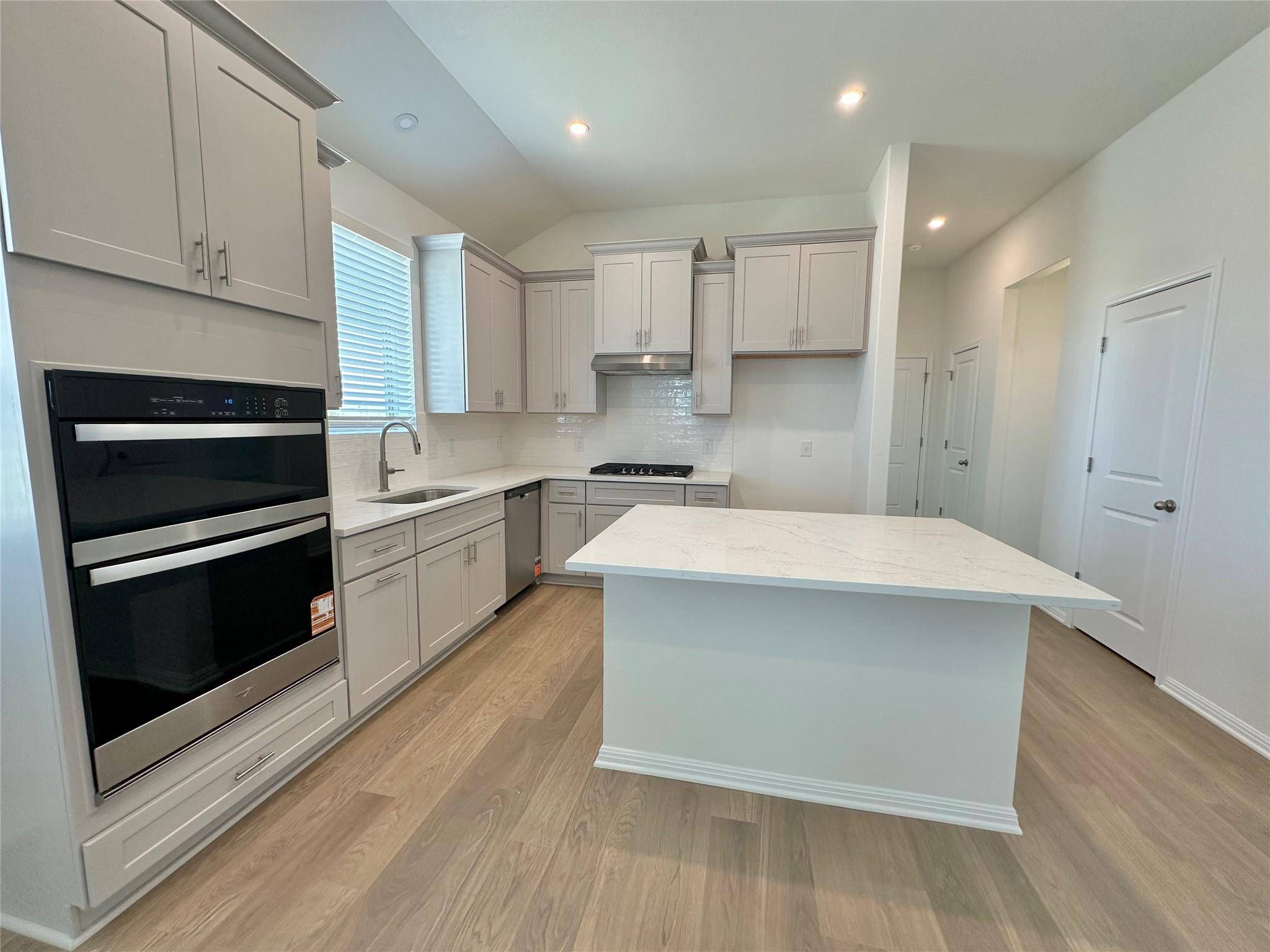 557 Porter Country PKWY, Buda, TX 78610