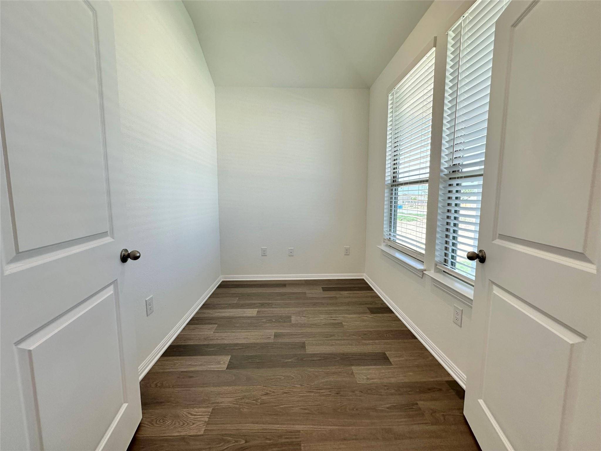 541 Porter Country PKWY, Buda, TX 78610