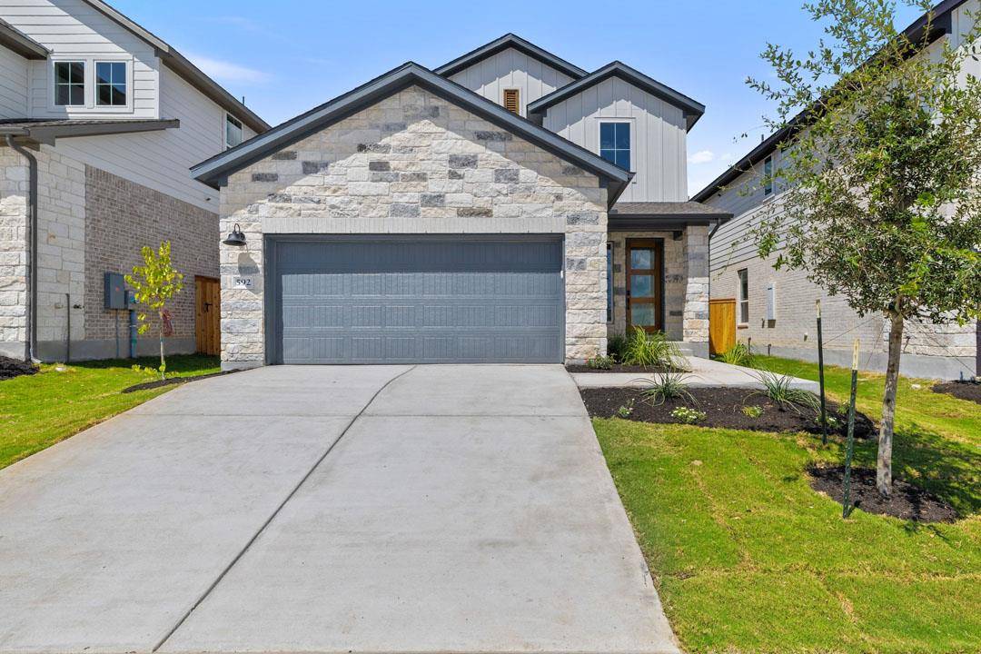 592 Darley Oak Drive, Dripping Springs, TX 78620