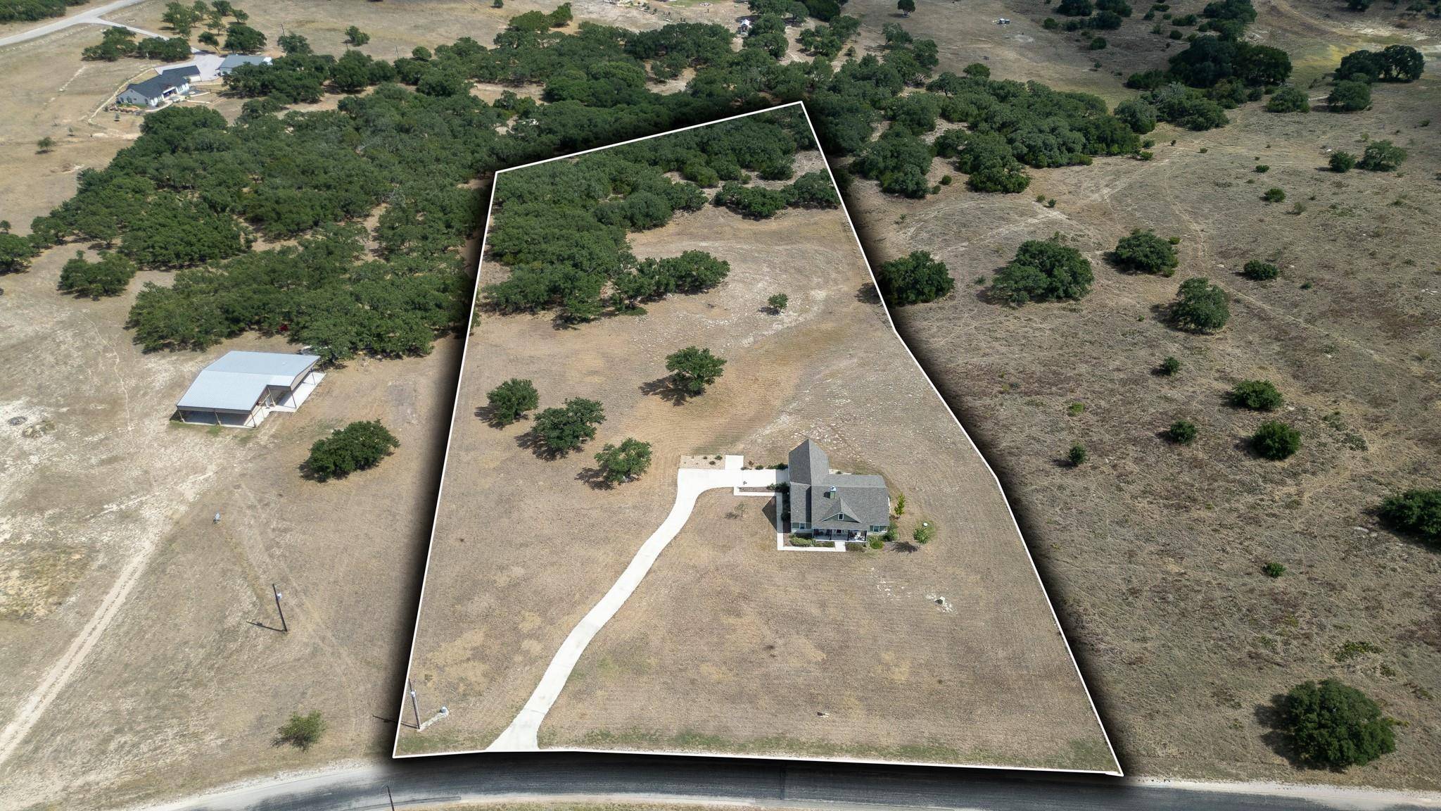 169 Blackbuck Ridge DR, Lampasas, TX 76550