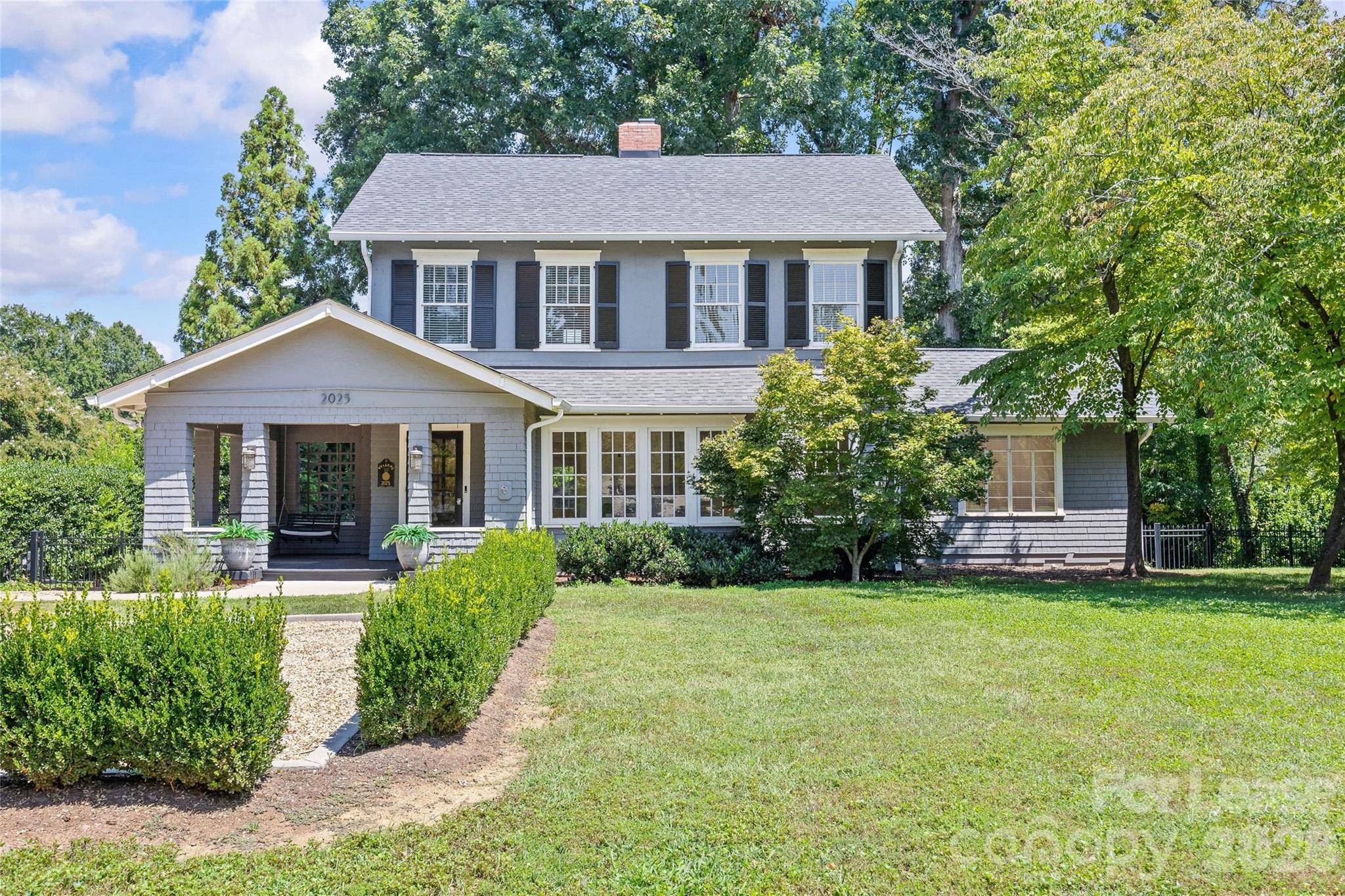 2025 Sharon RD, Charlotte, NC 28207