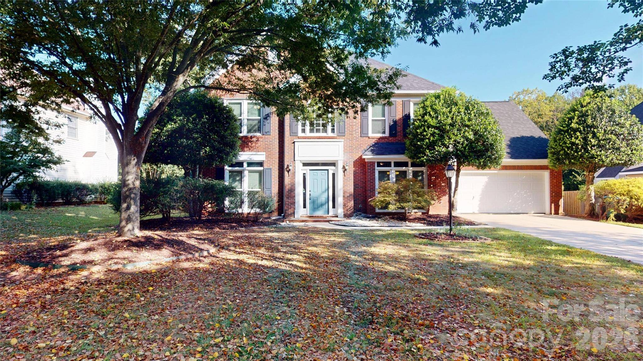 1606 Thornblade Ridge DR, Matthews, NC 28105