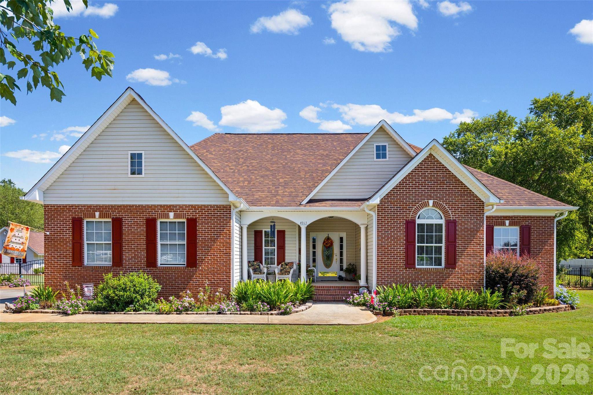 4913 Carillon CT, York, SC 29745