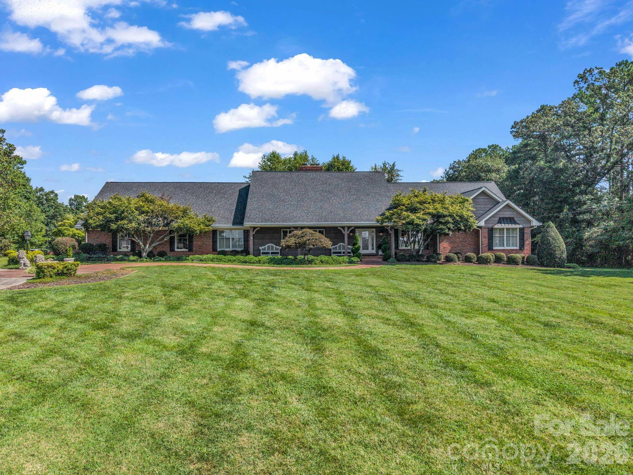 164 Brookfield DR, Forest City, NC 28043
