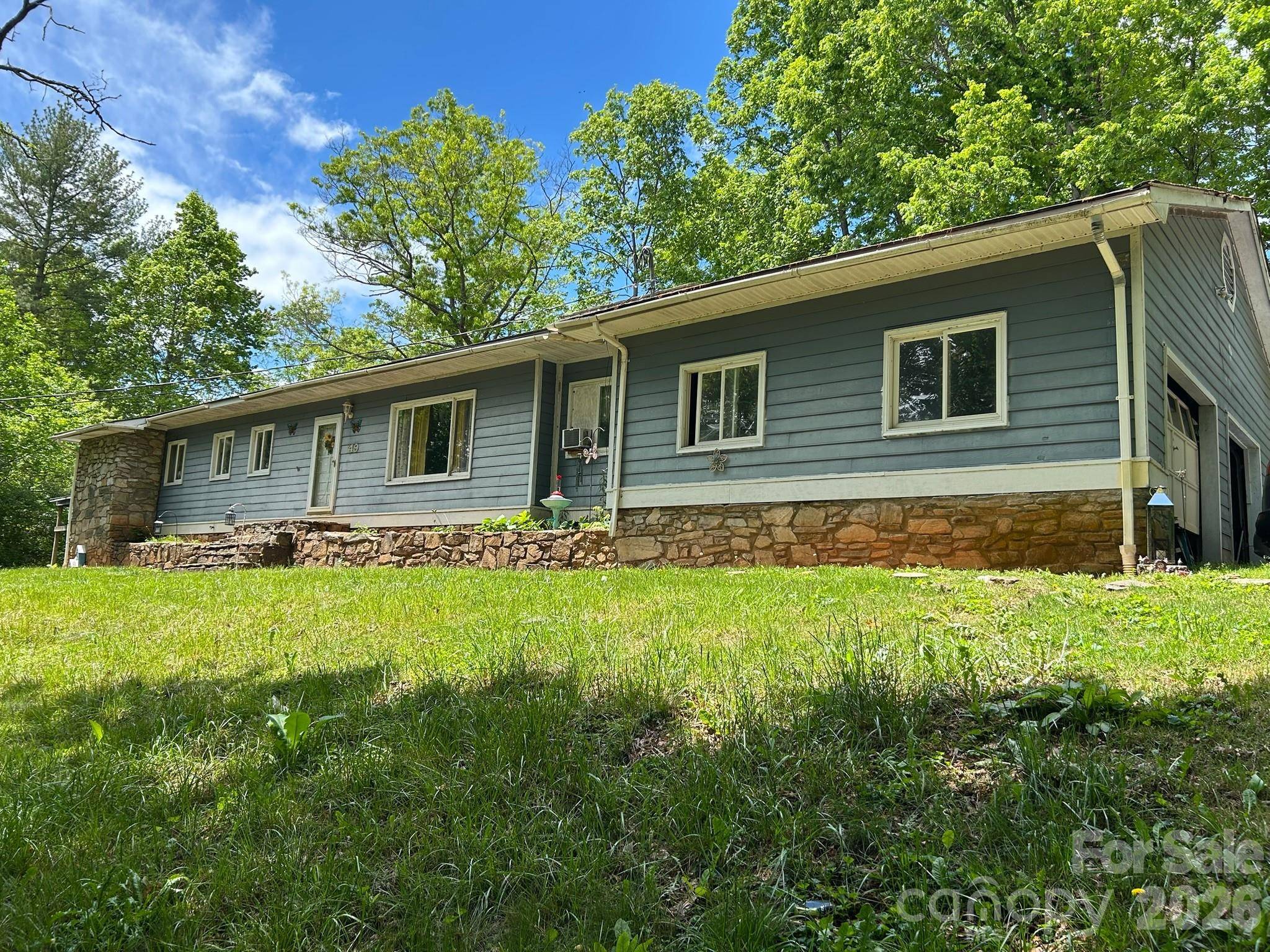 49 Burley DR, Waynesville, NC 28786