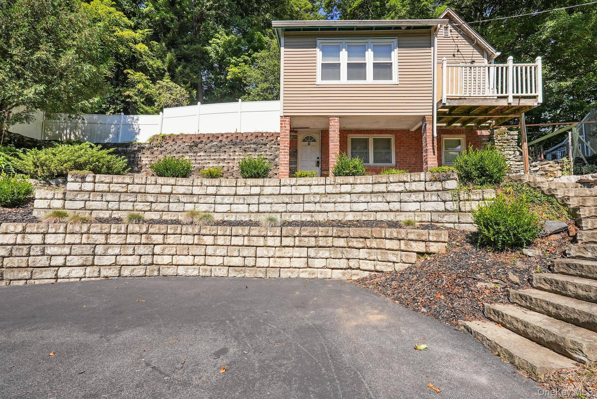 22 Harper ST, Lake Peekskill, NY 10537
