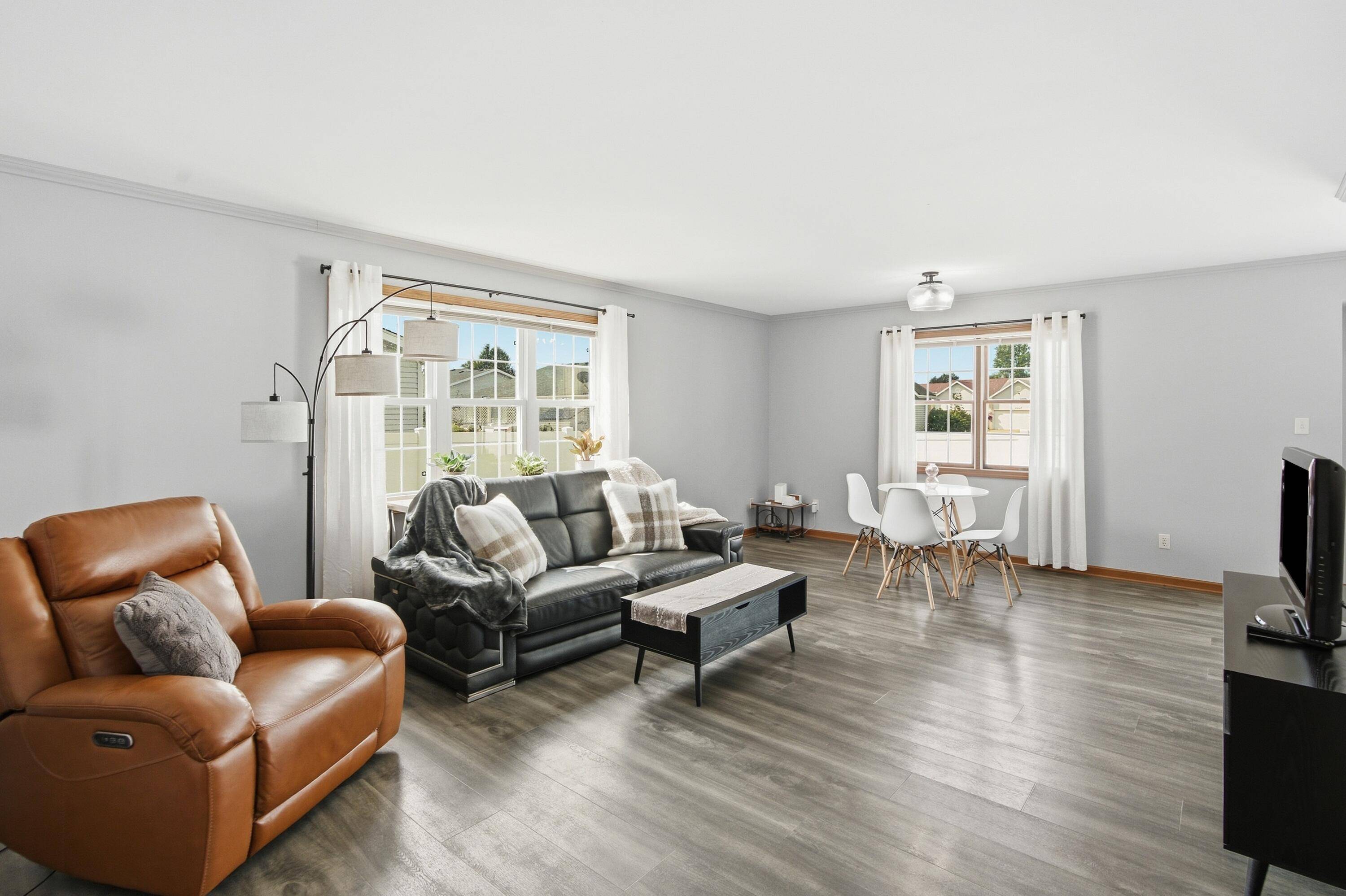 8720 Jackson Street, Merrillville, IN 46410