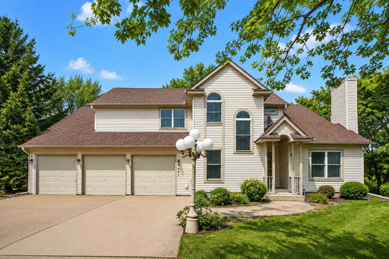 8057 Garfield ST NE, Spring Lake Park, MN 55432