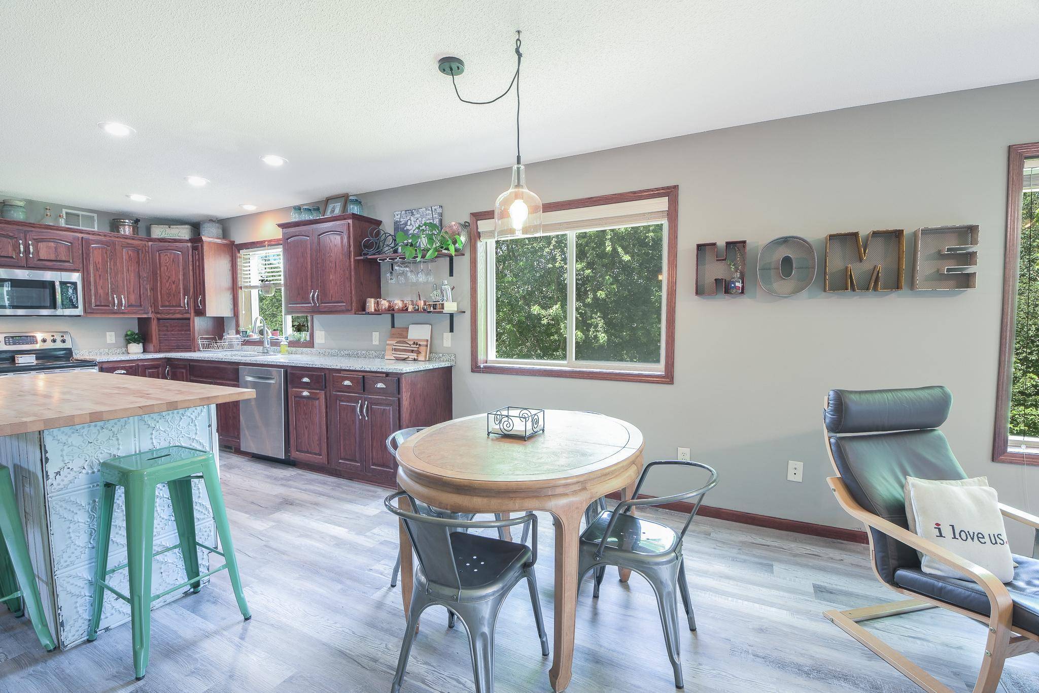 1815 Star DR, Sauk Rapids, MN 56379