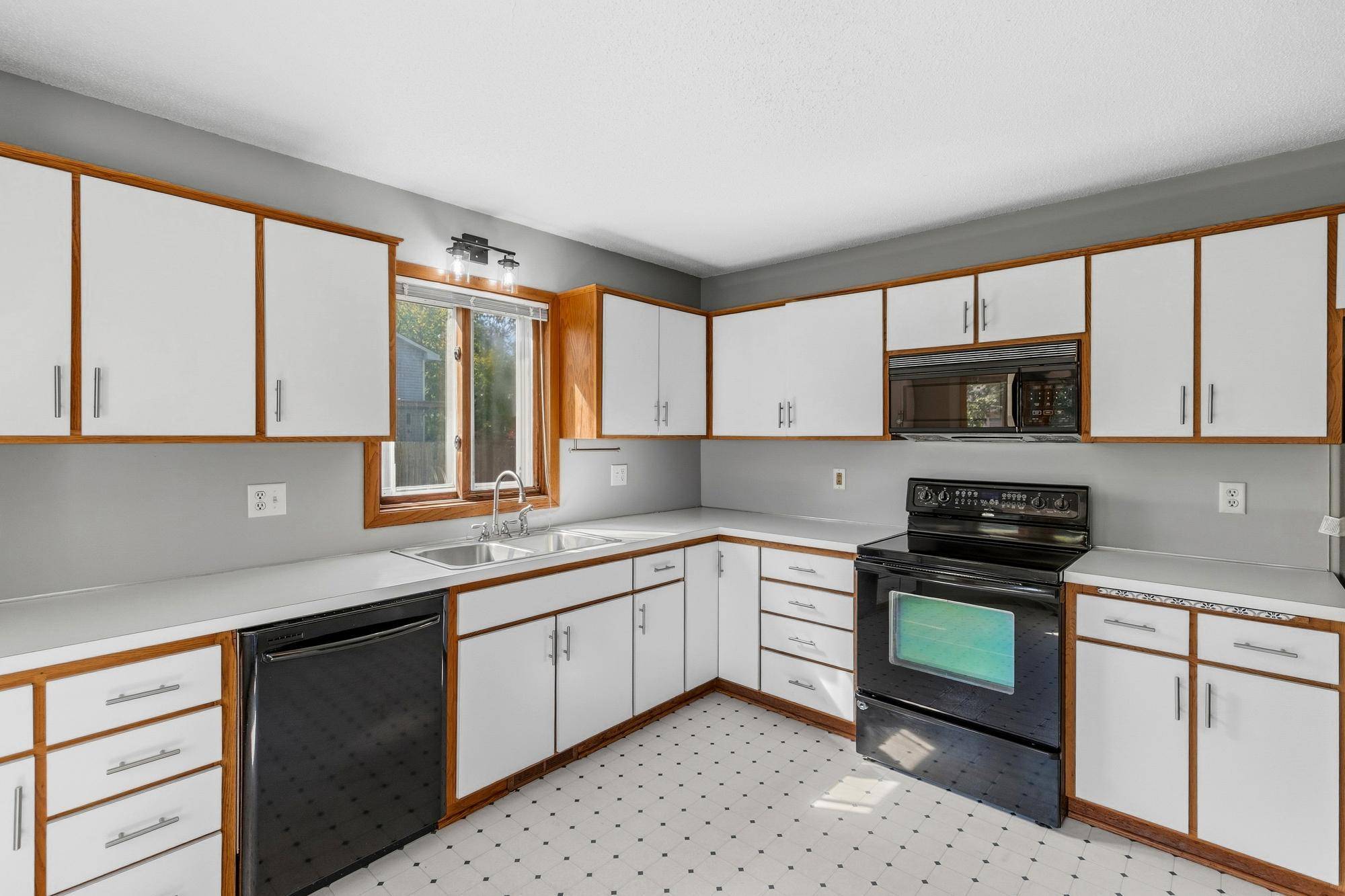 13778 Swallow ST NW, Andover, MN 55304