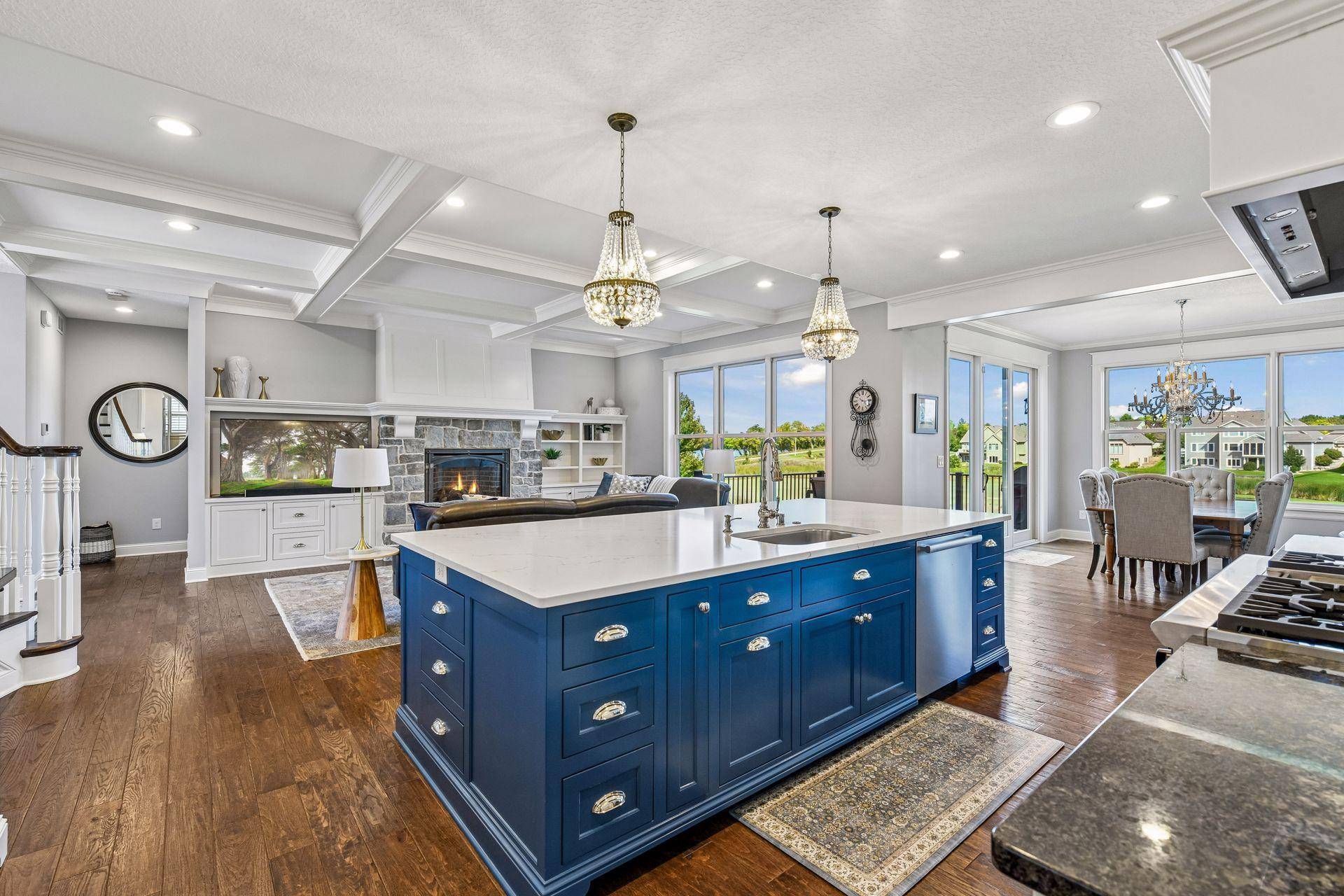 816 Beach RD, Waconia, MN 55387