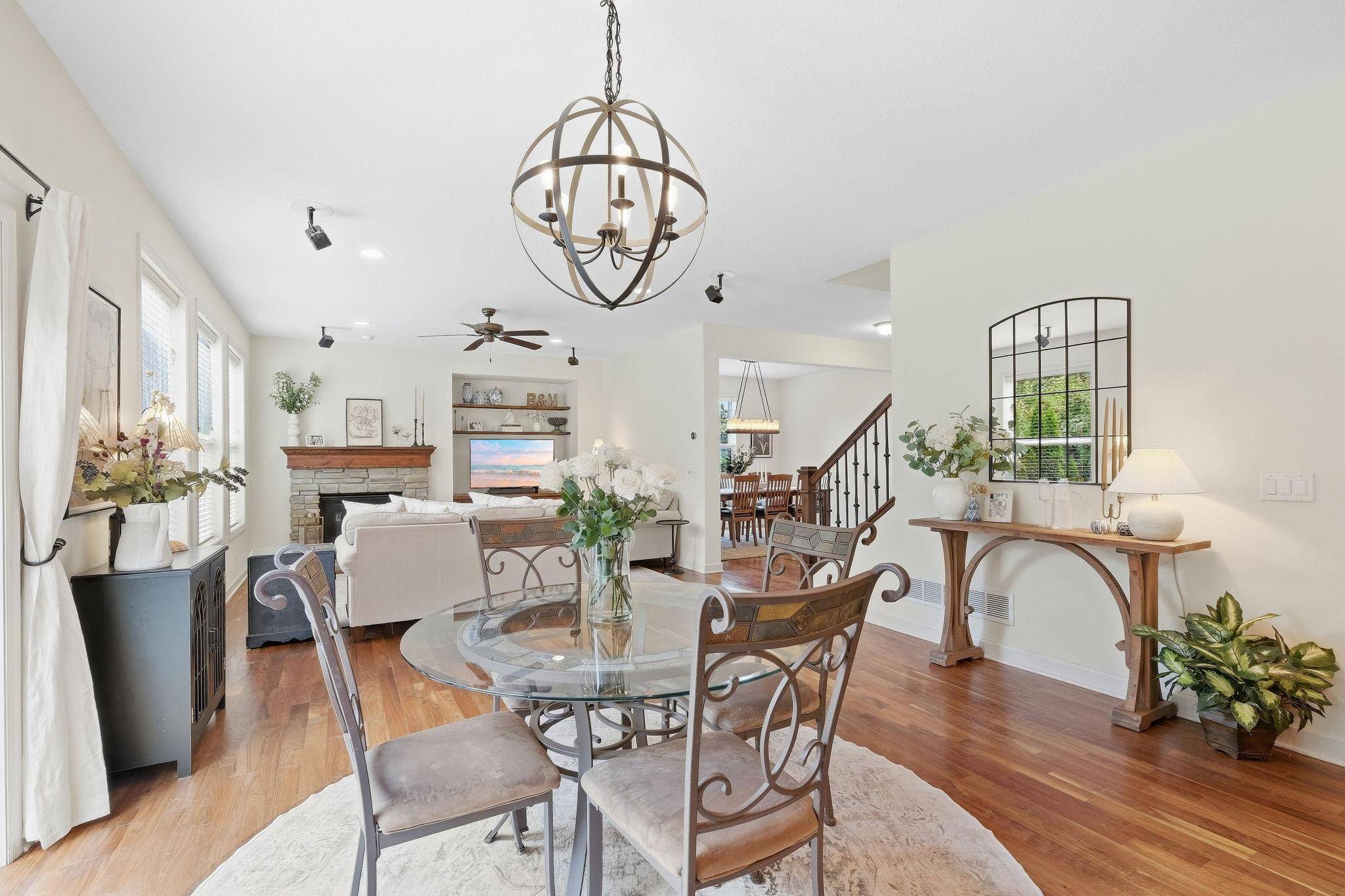 2388 Highover TRL, Chanhassen, MN 55317