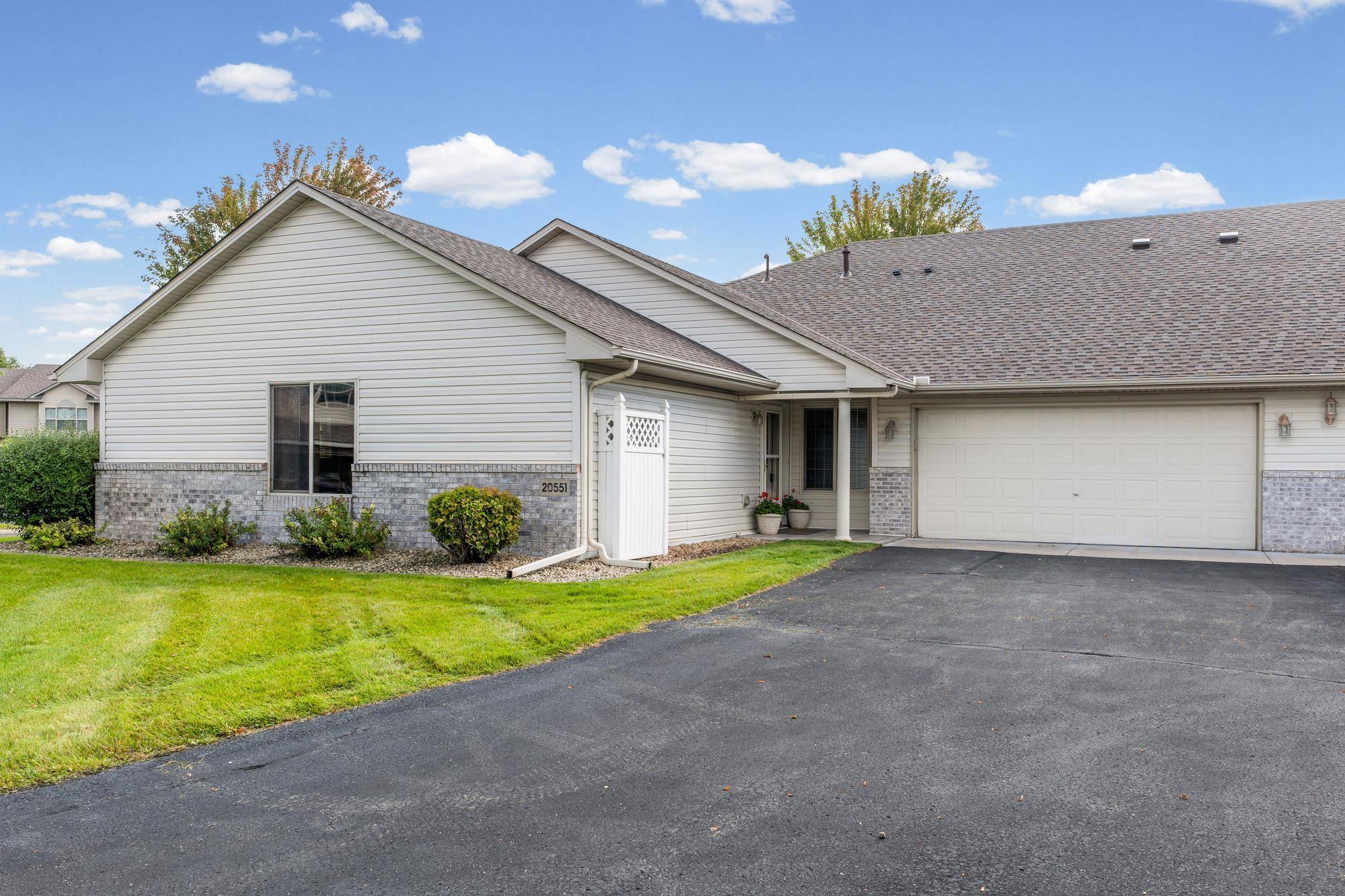 20551 Twilight TRL, Rogers, MN 55374