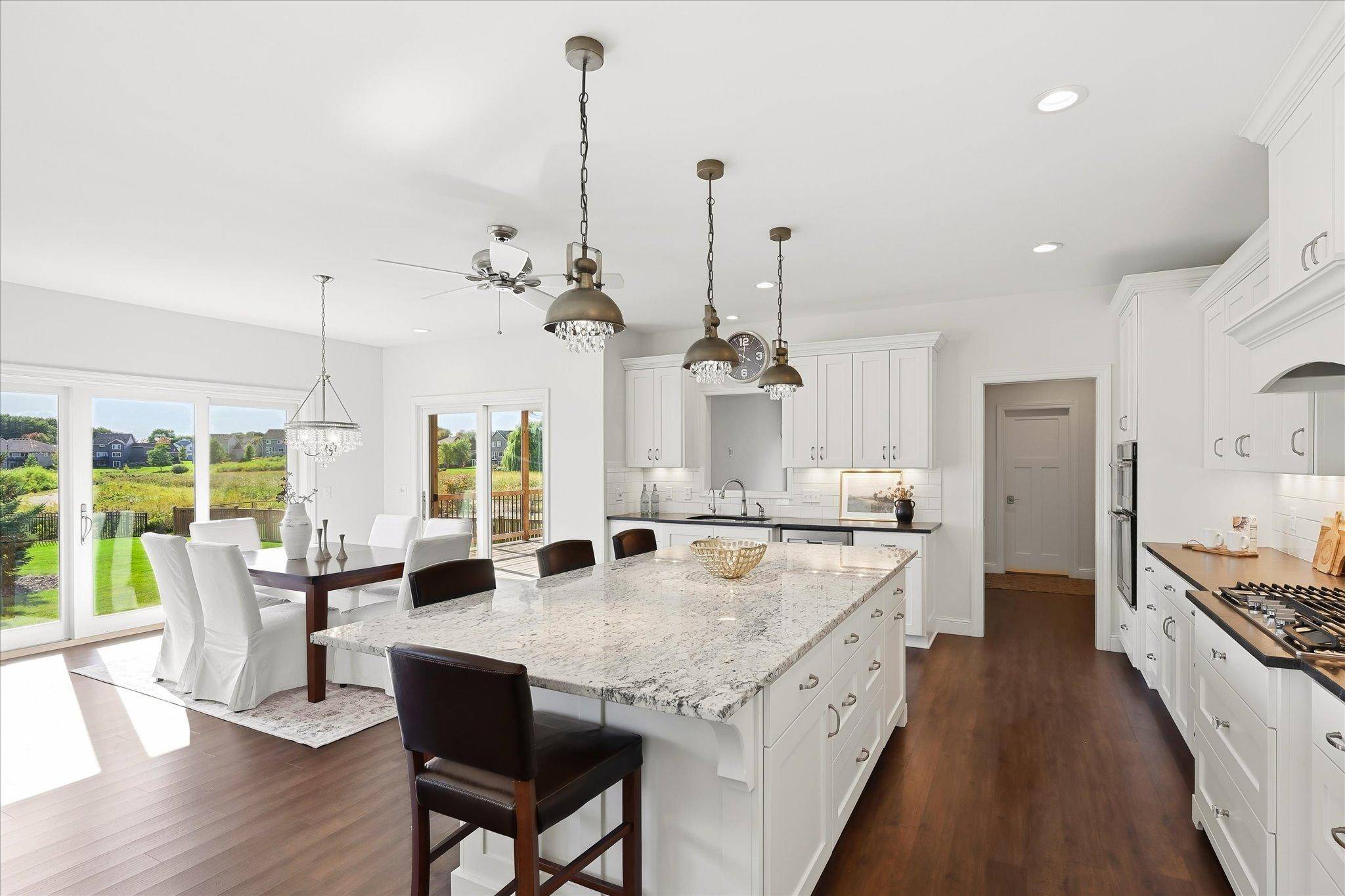 3204 Landon CT, Chaska, MN 55318