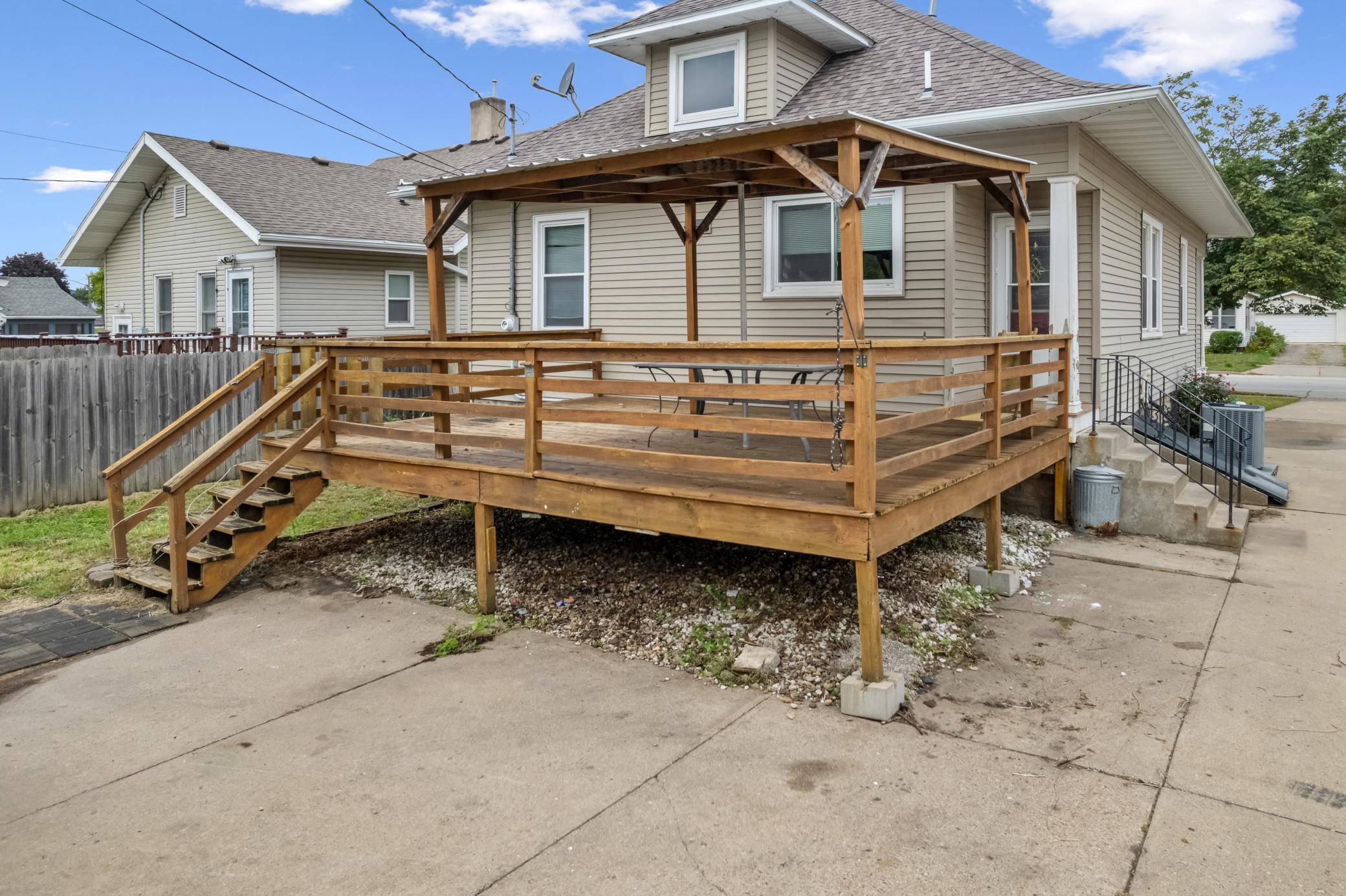 1223 W 5th ST, Winona, MN 55987