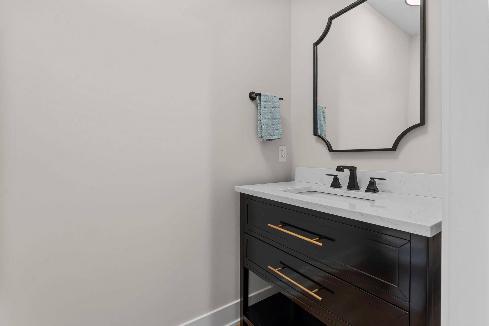 7061 Highland CT, Eden Prairie, MN 55346