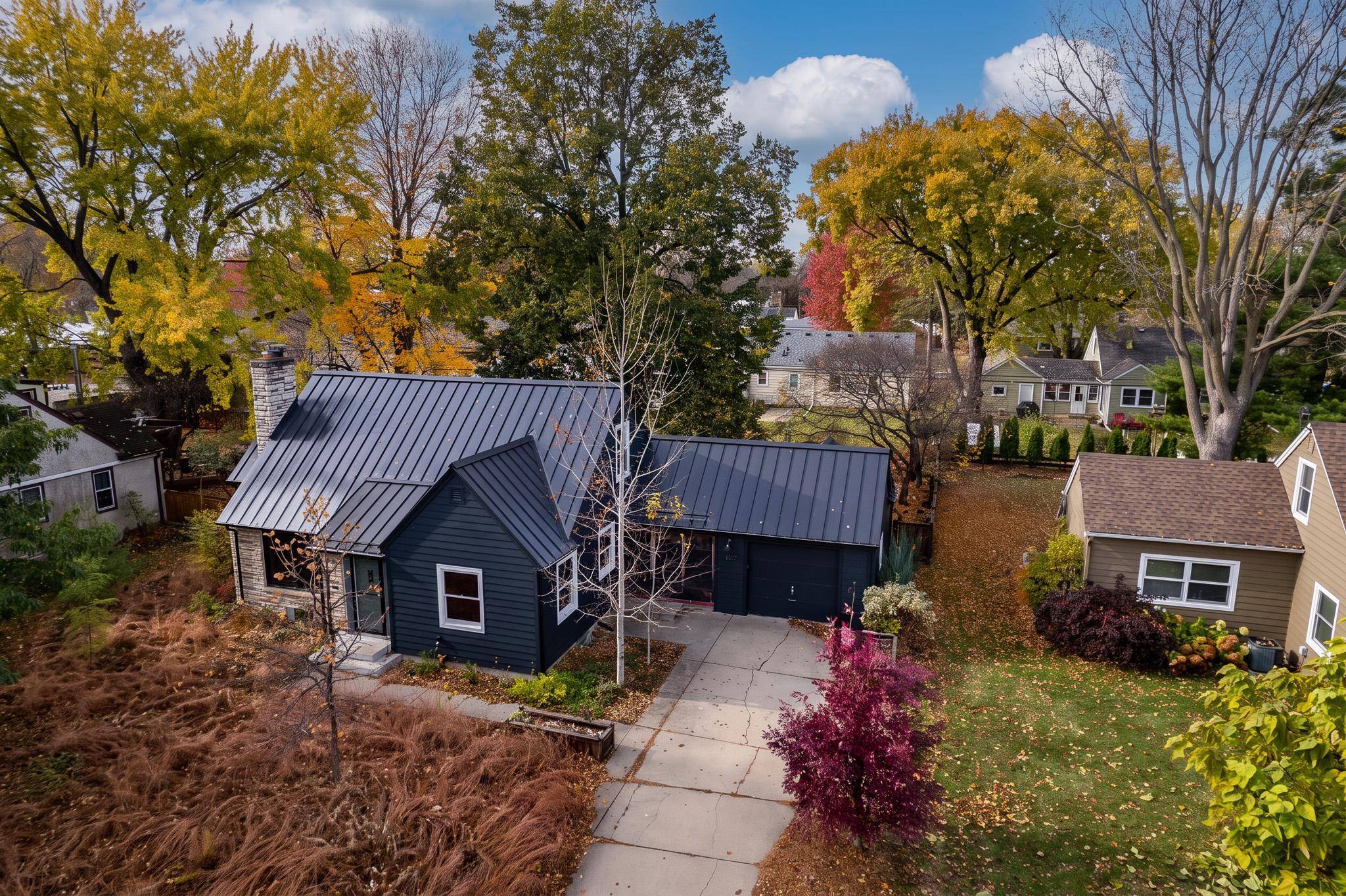 3607 Zenith AVE N, Robbinsdale, MN 55422