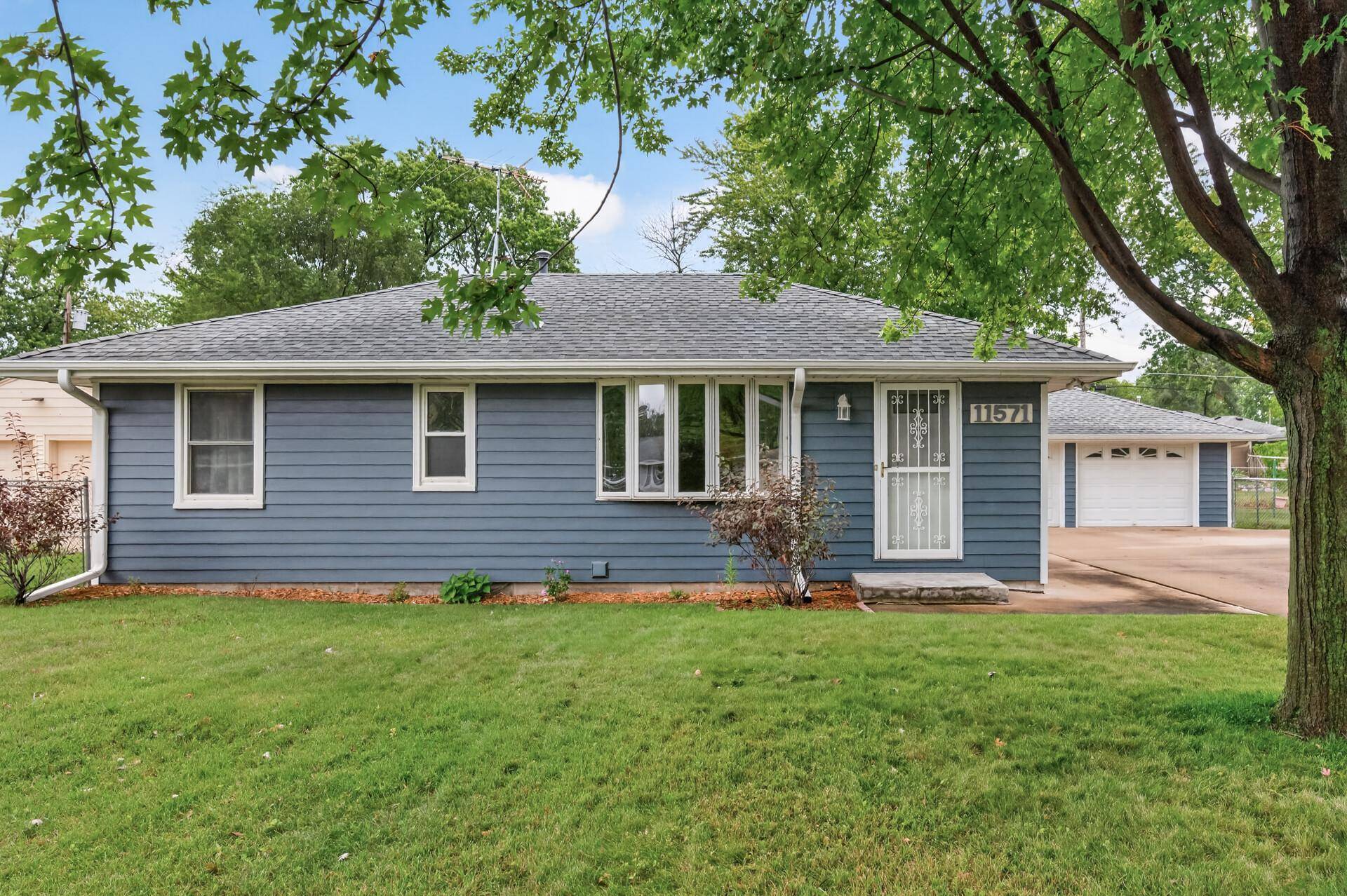 11571 Kumquat ST NW, Coon Rapids, MN 55448
