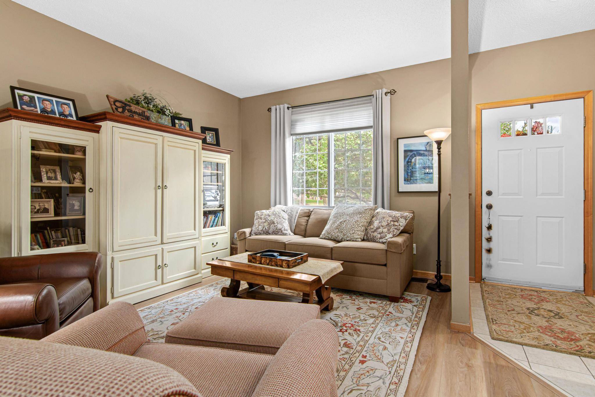 3204 Juniper CIR #C, Woodbury, MN 55125