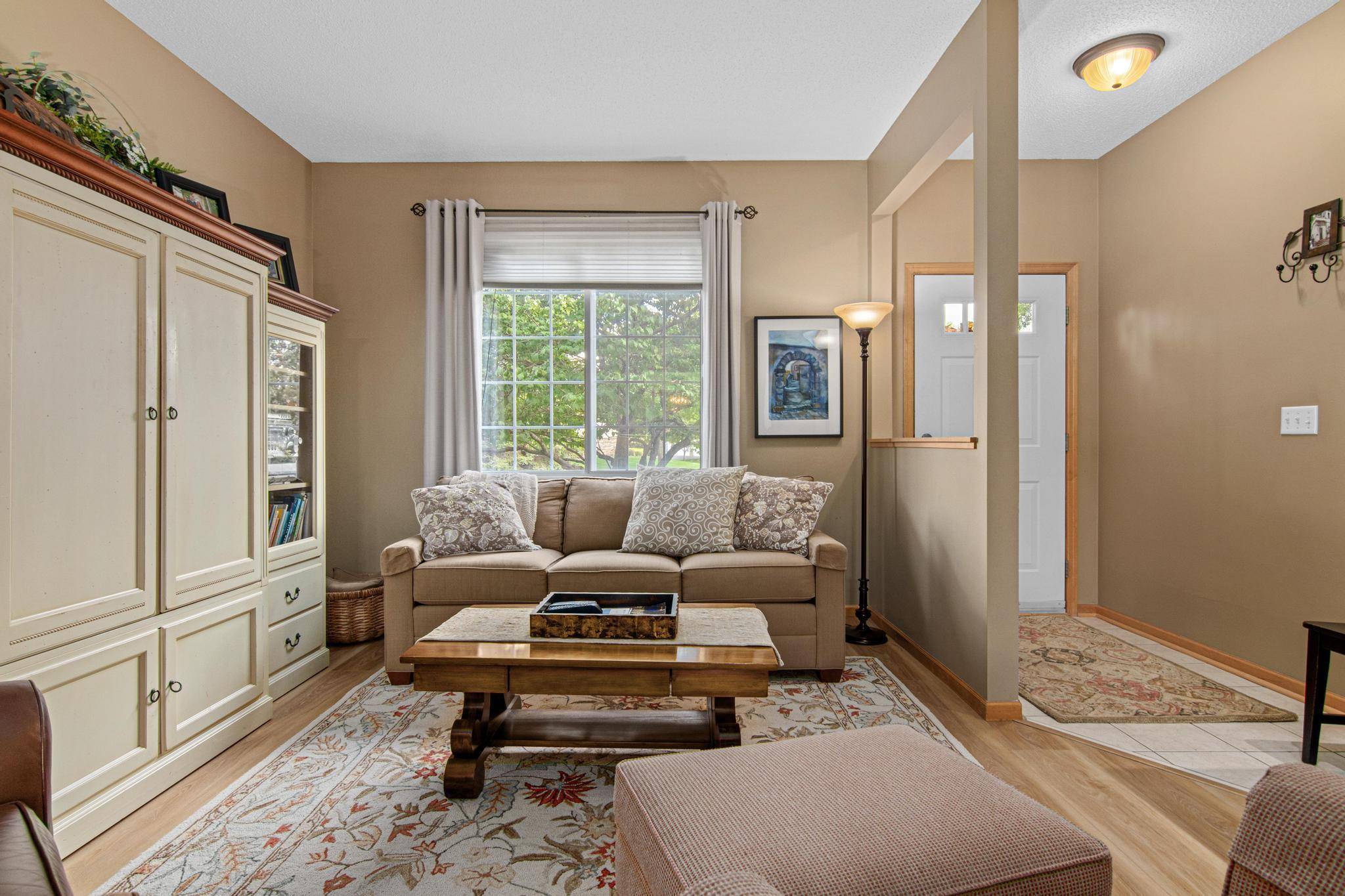 3204 Juniper CIR #C, Woodbury, MN 55125