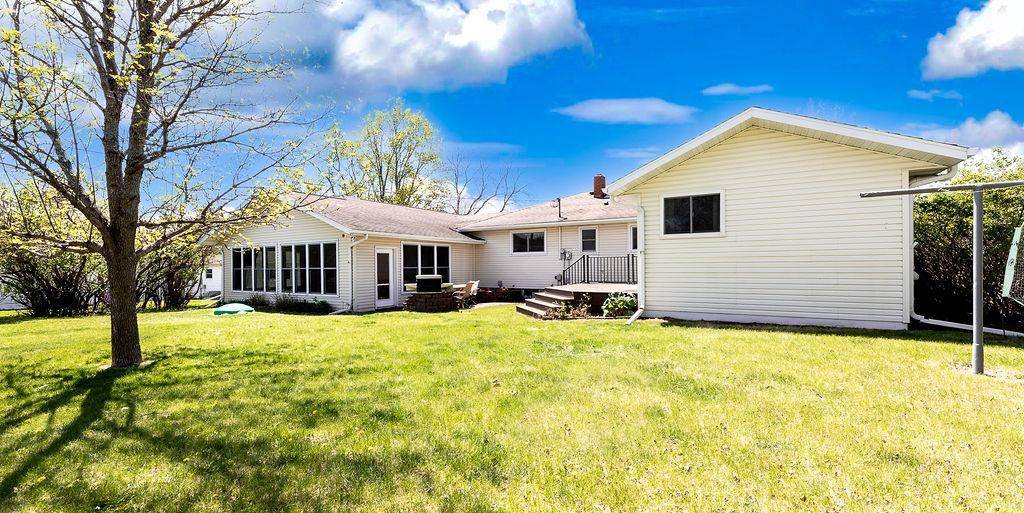 403 Richwood RD, Detroit Lakes, MN 56501