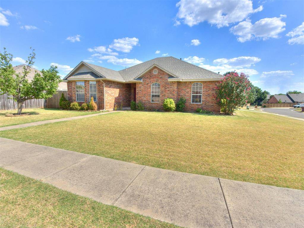 2100 Bradford WAY, Edmond, OK 73003