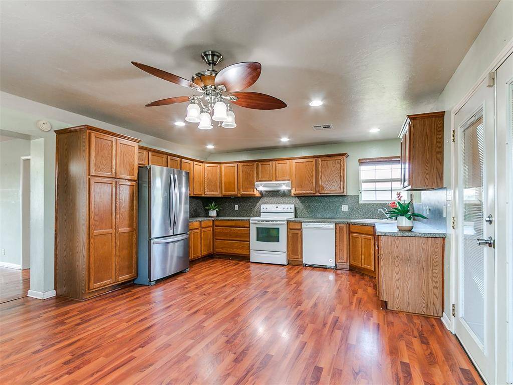 4015 N Chapman AVE, Shawnee, OK 74804