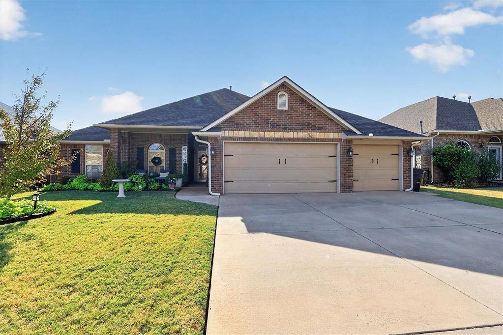 1809 Mead LN, Moore, OK 73170
