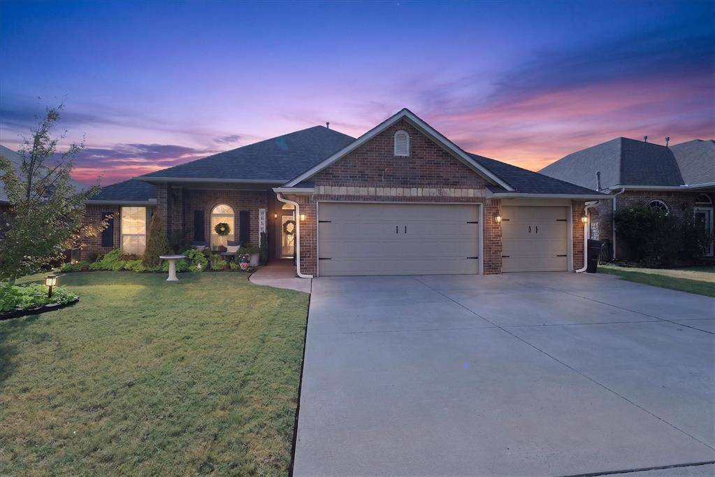 1809 Mead LN, Moore, OK 73170
