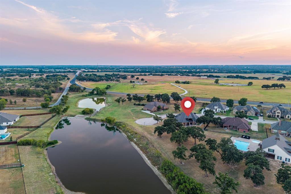 111 Highland Court, Boyd, TX 76023