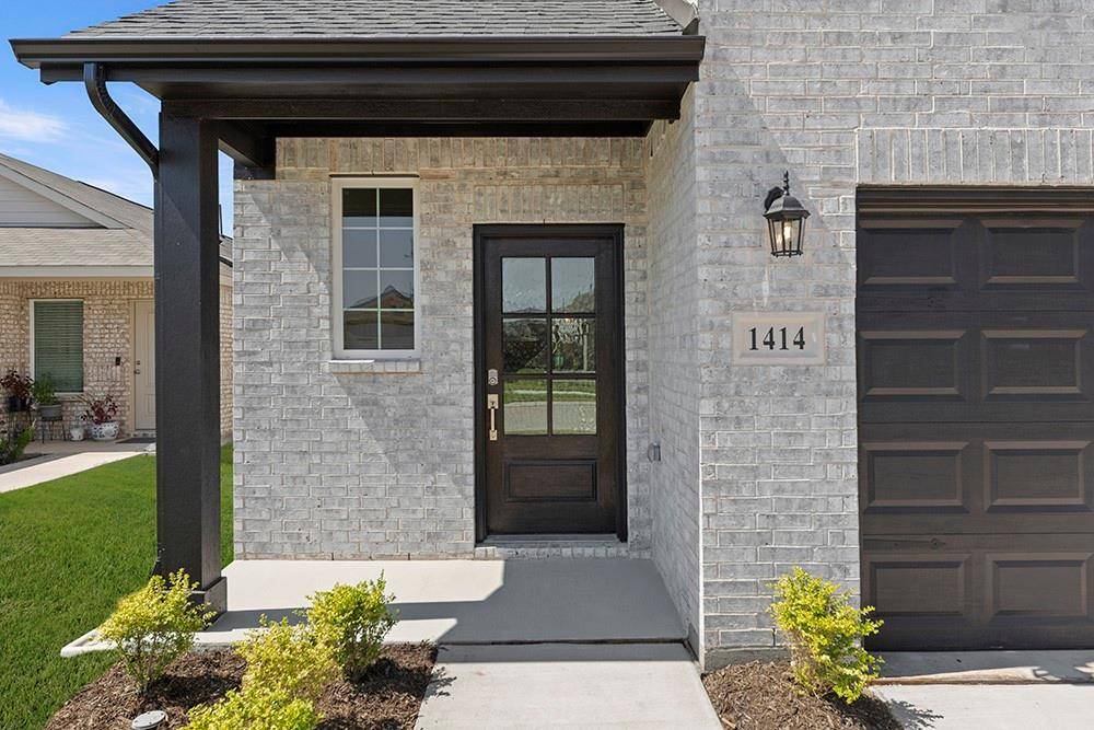 1414 Grove Pond Road, Forney, TX 75126