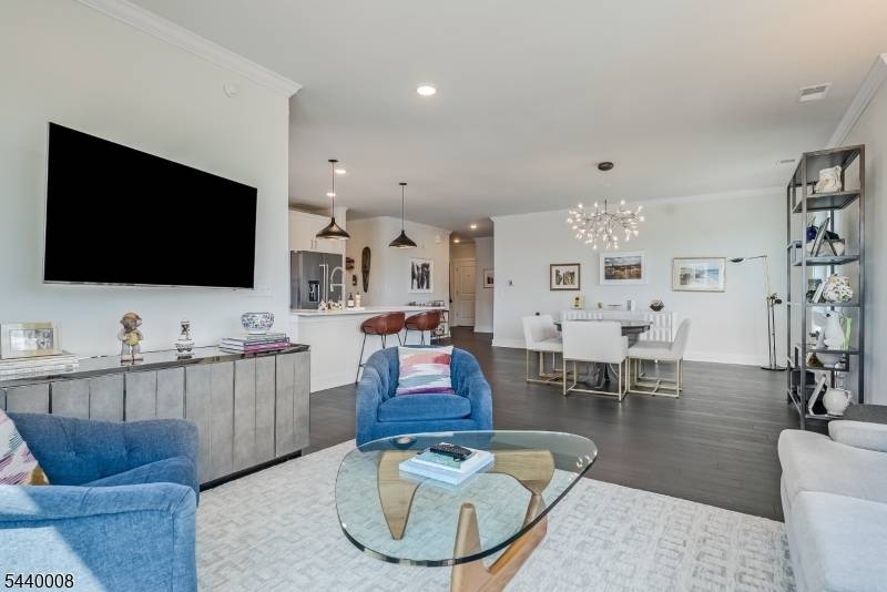 3 Vanderbilt Blvd #402, Florham Park Boro, NJ 07932