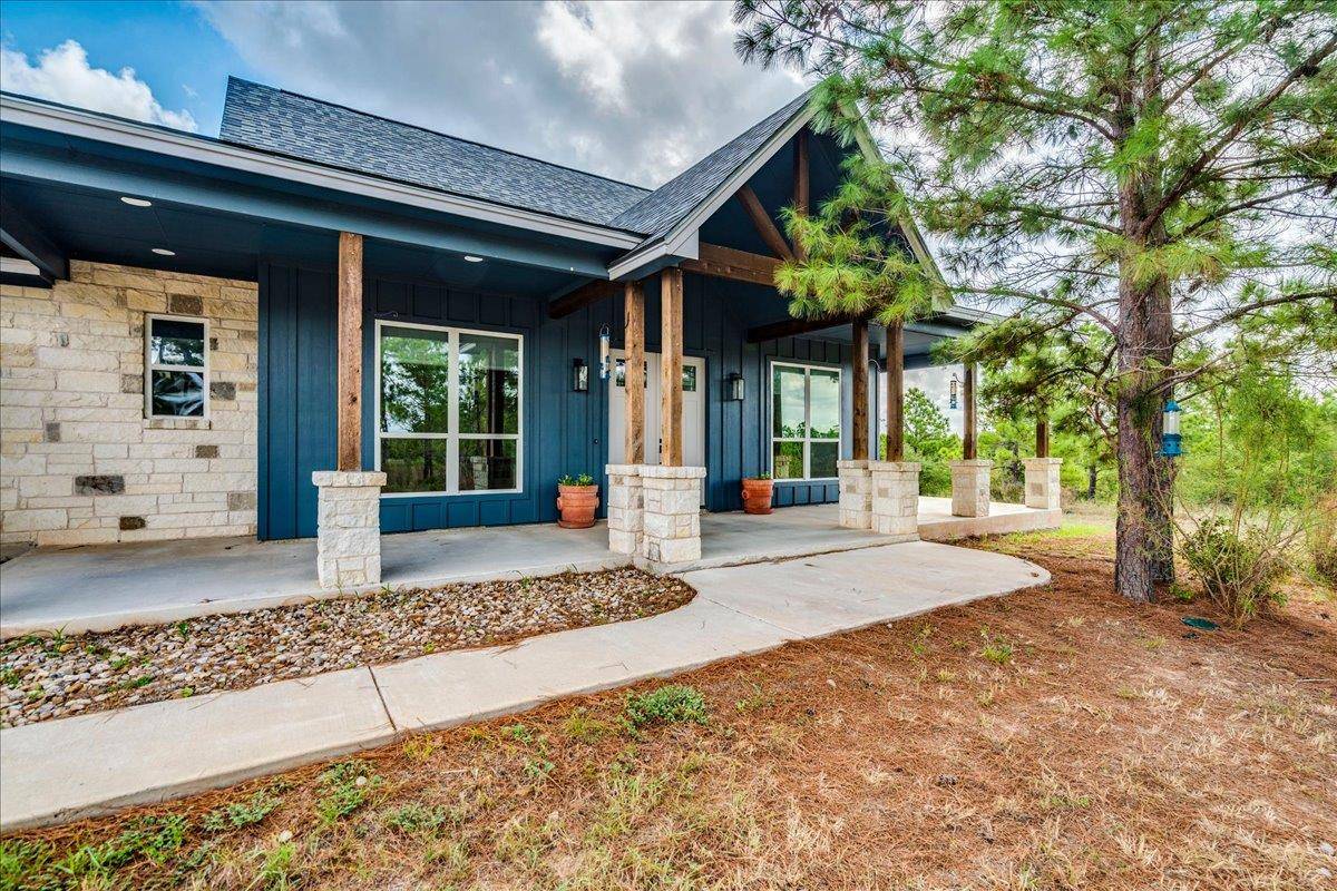 355 McAllister RD, Bastrop, TX 78602