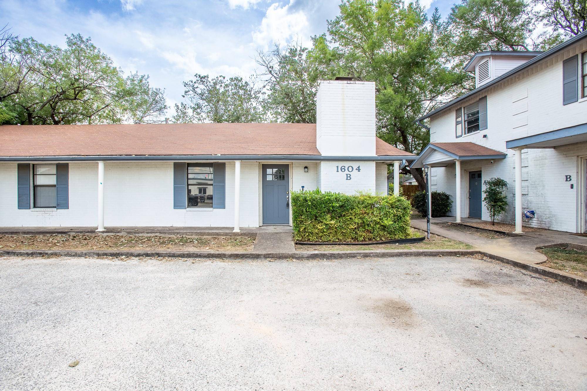 1604 Mill ST #B, San Marcos, TX 78666