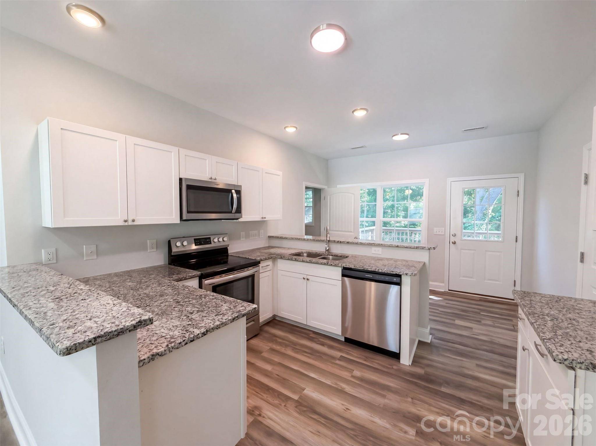 604 Stewart CT, Statesville, NC 28677