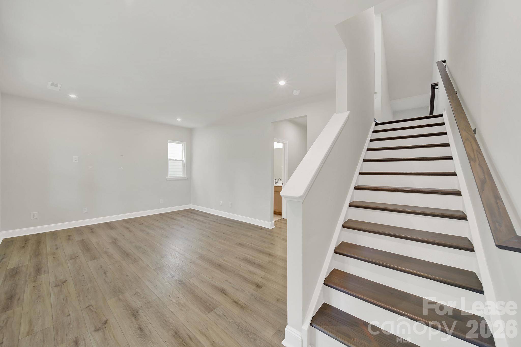 8004 Cedarsmith CT, Charlotte, NC 28217