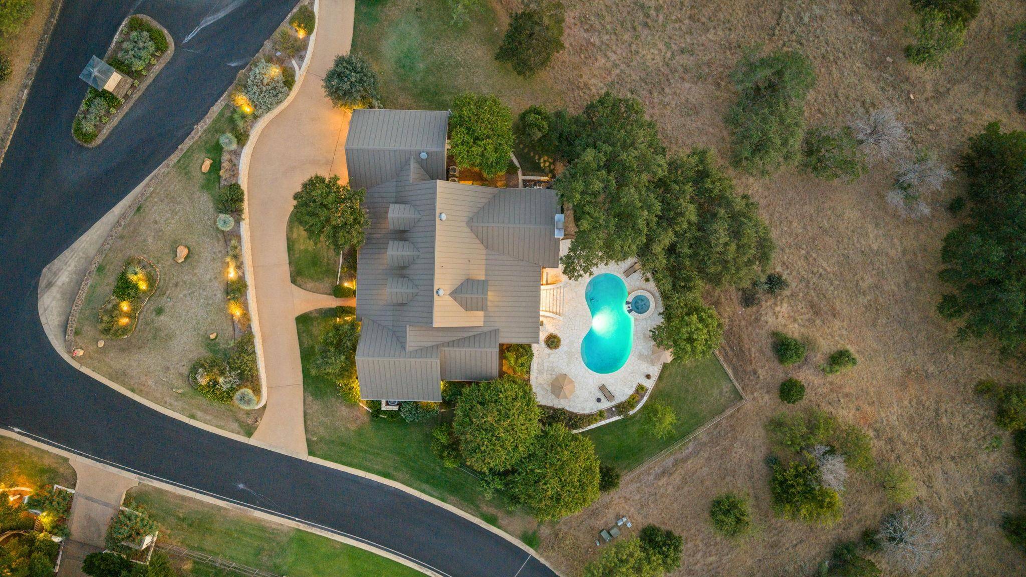 101 Diamond Hl, Horseshoe Bay, TX 78657