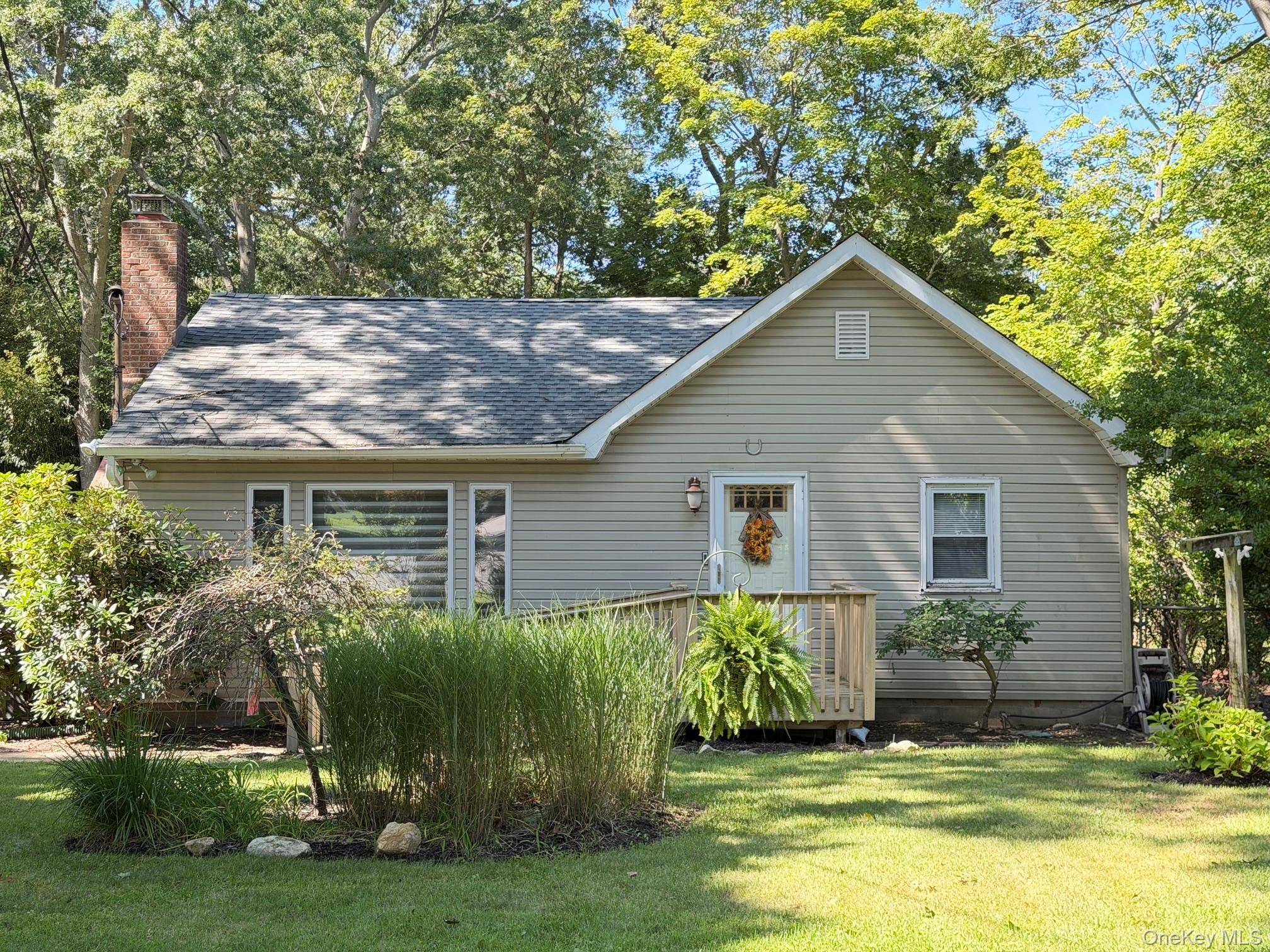 304 Dare RD, Selden, NY 11784