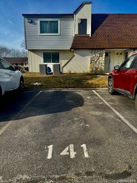 141 Pointe Circle N #141, Coram, NY 11727