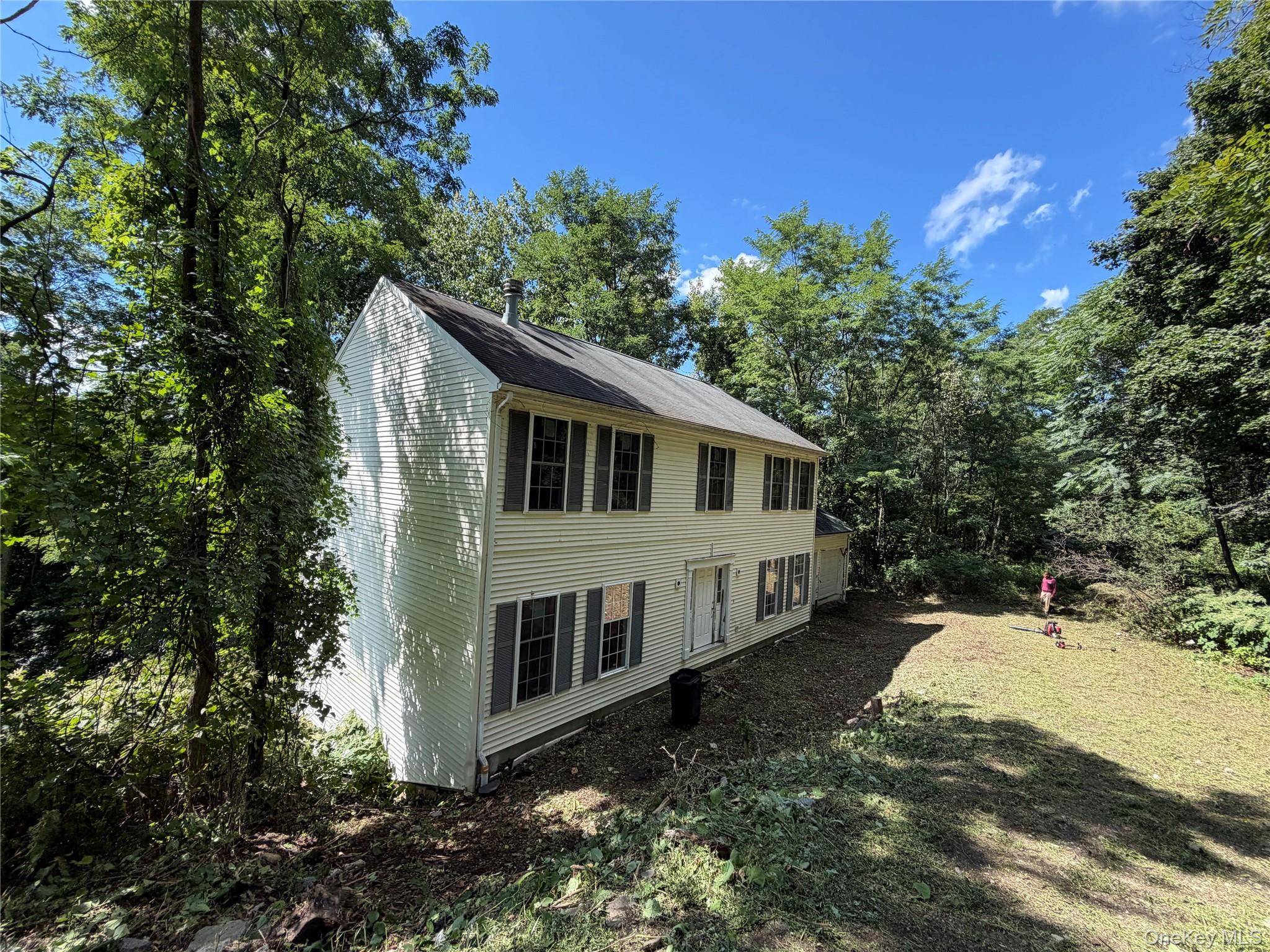 33 Wayne WAY, White Plains, NY 10607
