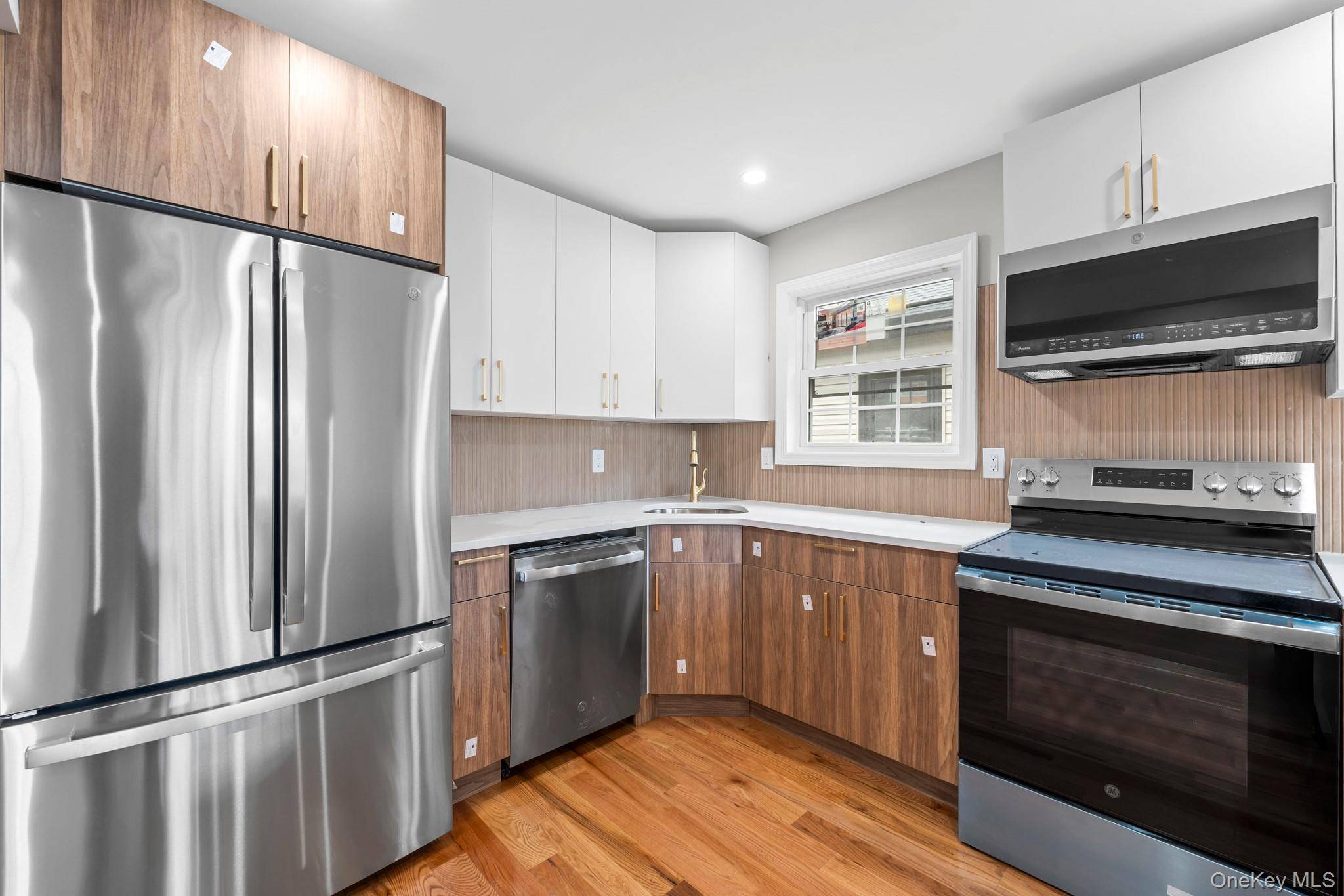 21950 143rd AVE, Springfield Gardens, NY 11413