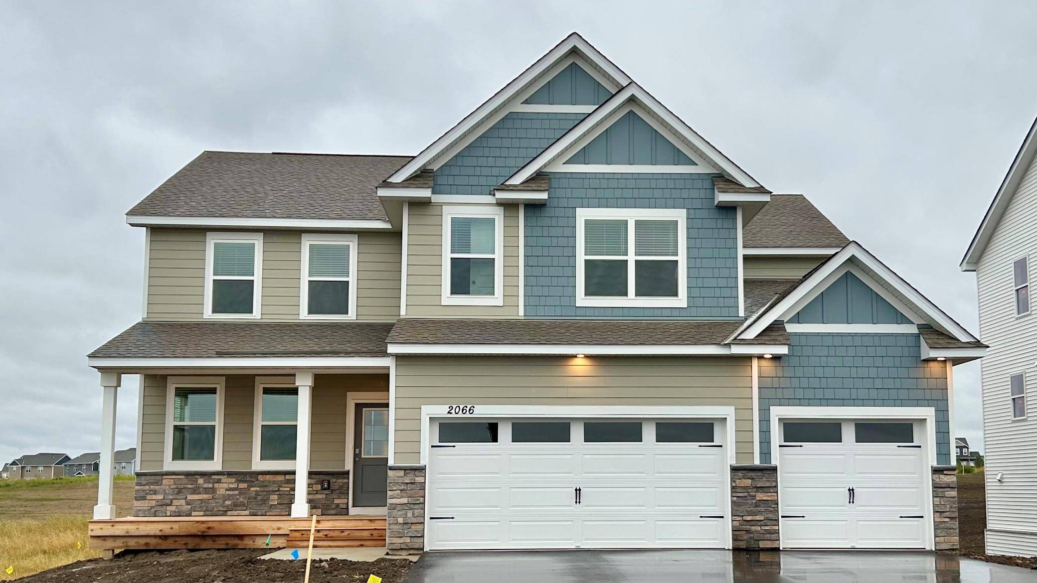 2066 Kestrel DR, Shakopee, MN 55379