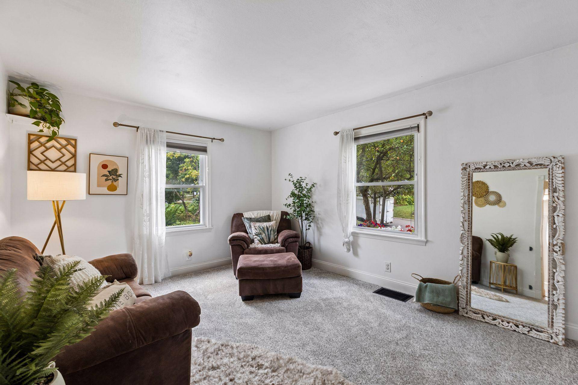 2745 Blackstone AVE, Saint Louis Park, MN 55416