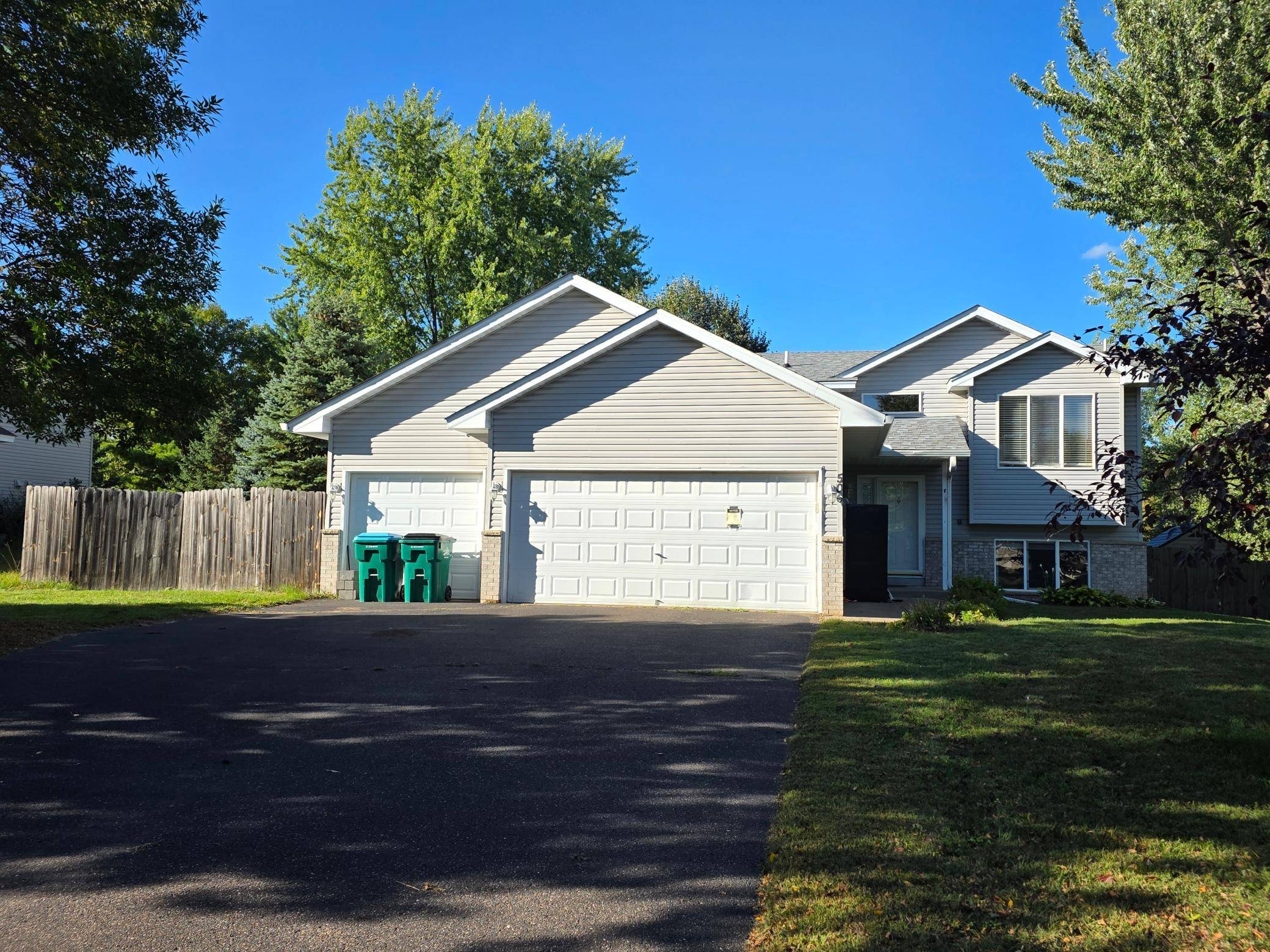 506 Birch ST SW, Isanti, MN 55040